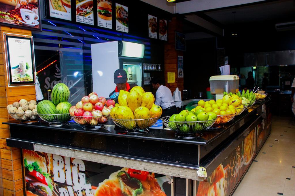 Sasha Transit Hotel Katunayaka Ngoại thất bức ảnh
