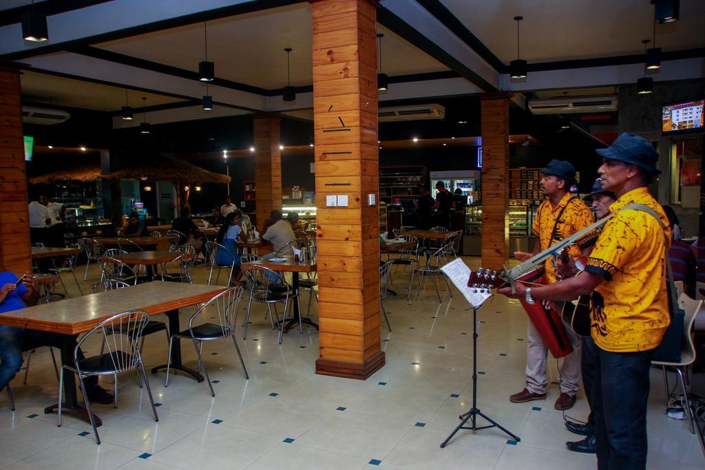 Sasha Transit Hotel Katunayaka Ngoại thất bức ảnh