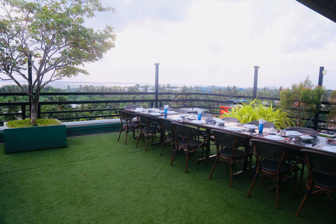 Sasha Transit Hotel Katunayaka Ngoại thất bức ảnh