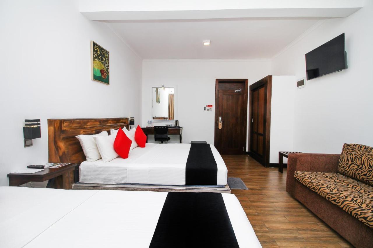 Sasha Transit Hotel Katunayaka Ngoại thất bức ảnh